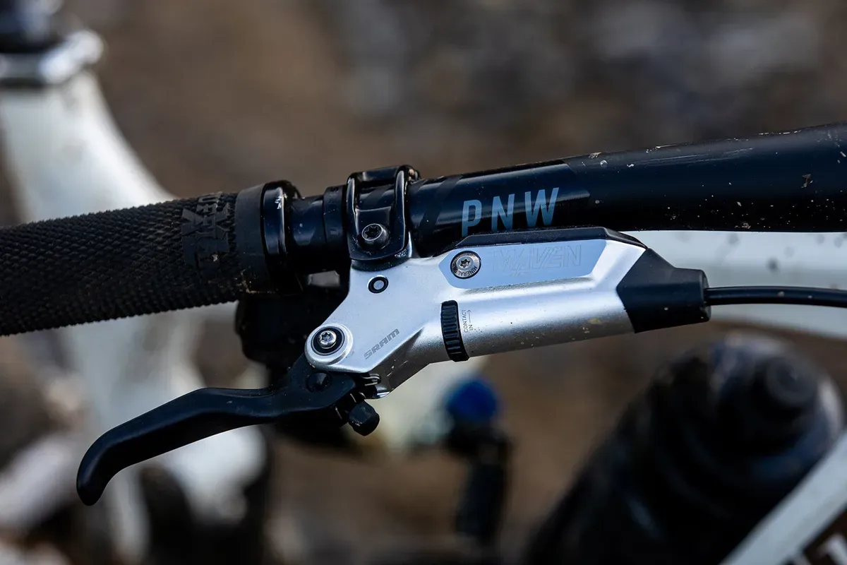 SRAM-Maven-brakes-Lever.webp