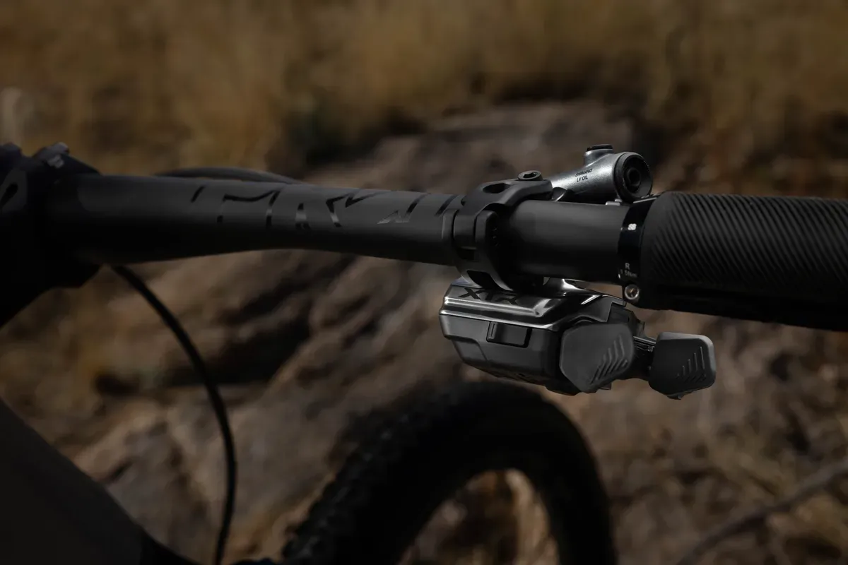 shimano-xtr-di2-3.webp