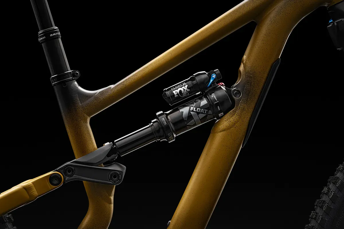 Specialized-Status-2-S0-shock.webp