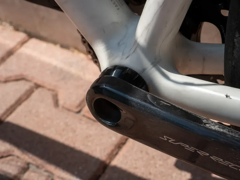 super-record-wireless-bottom-bracket_vk.webp